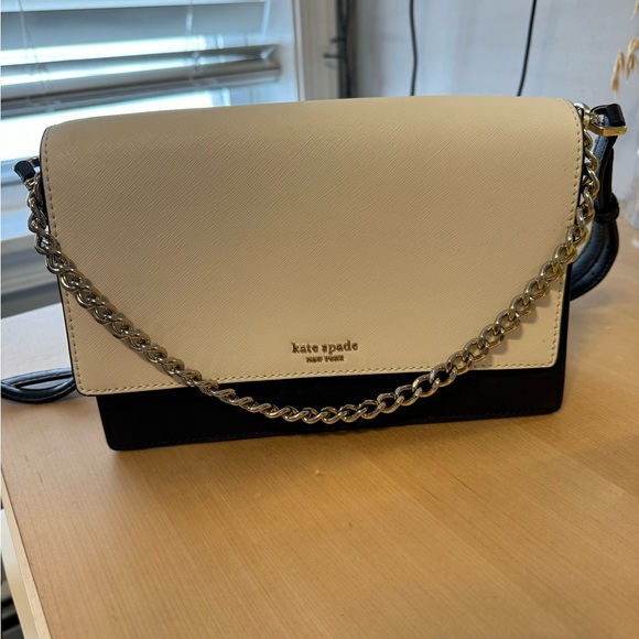 Kate Spade cross body with matching wallet - Picture 5 of 7